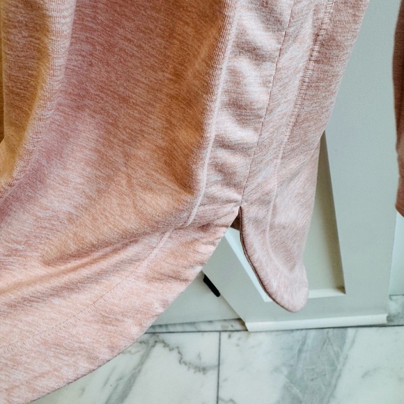 Athleta Tech Long Sleeve Hoodie in Blush Size M​​​ - Picture 7 of 8